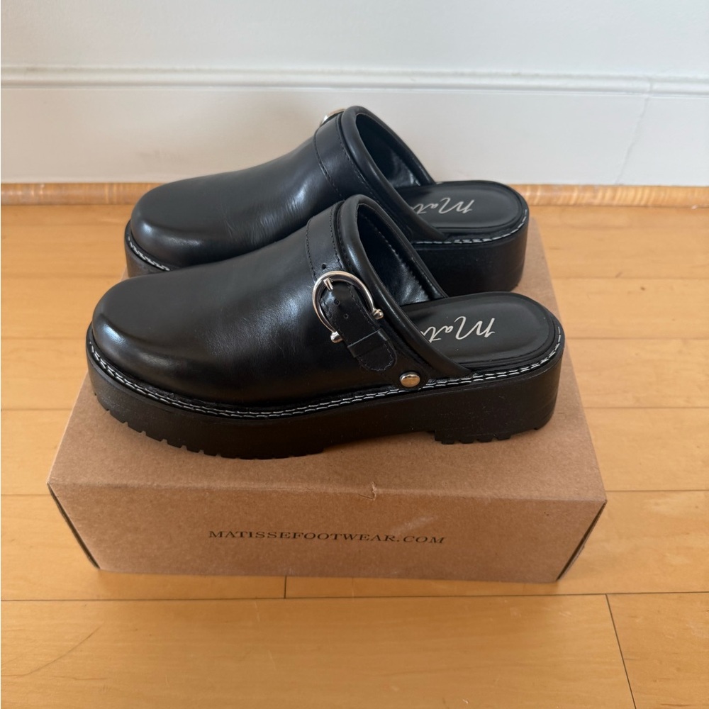 Matisse Black Platform Clogs